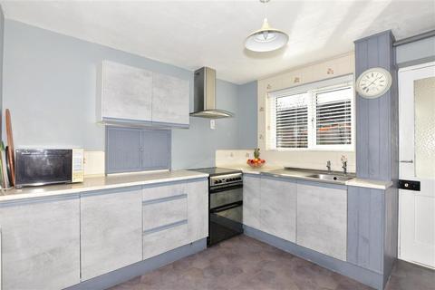 103 Eastfields, Folkestone, CT19 5RT