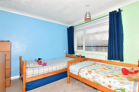 103 Eastfields, Folkestone, CT19 5RT