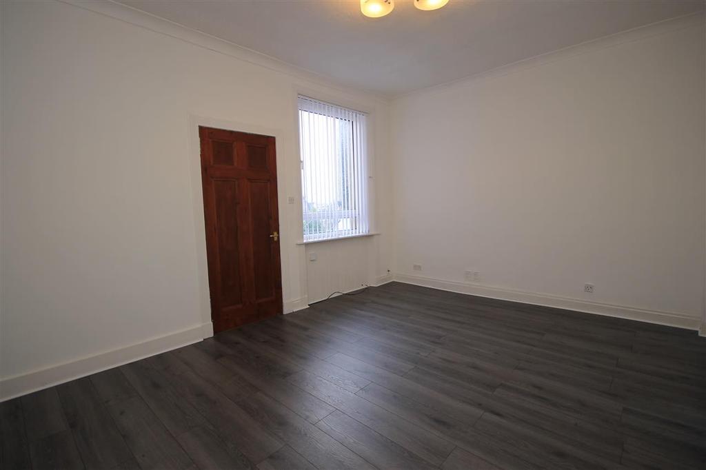 Russell Street, Wishaw 1 bed flat £395 pcm (£91 pw)