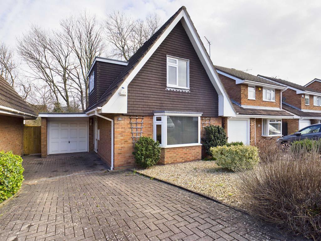 Castlemaine Drive, Cheltenham, Gloucestershire, GL51 3 bed detached