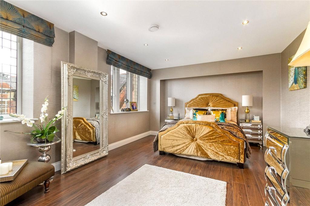 Principal Bedroom
