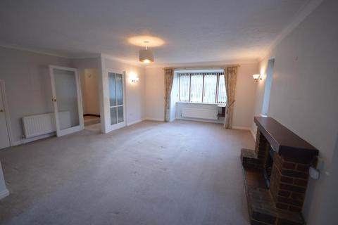 4 bedroom semi-detached house to rent, Kensington Park, Milford on Sea, Lymington, Hampshire, SO41 0WD