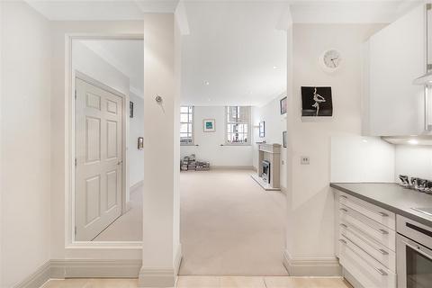 2 bedroom flat for sale, Westmoreland Terrace, SW1V