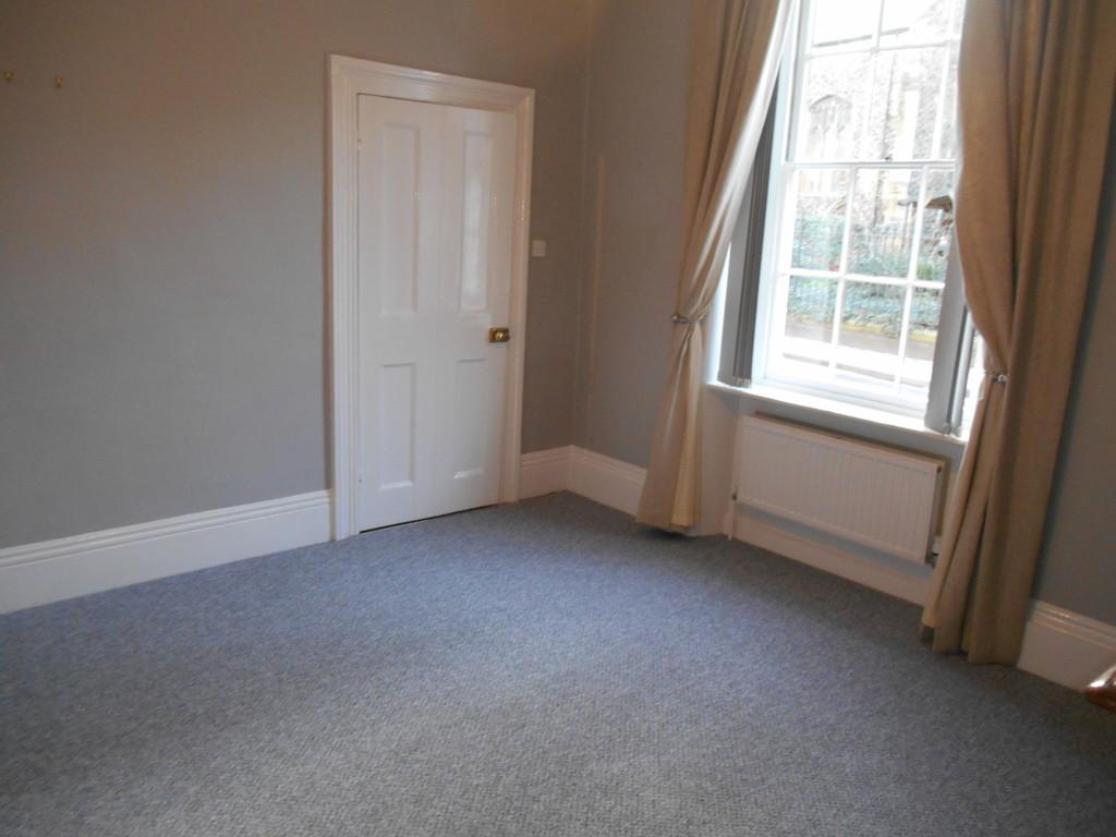 Colegate, Norwich, Norfolk 3 bed terraced house £1,200 pcm (£277 pw)
