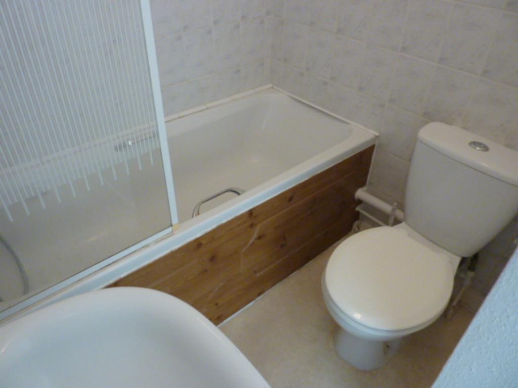 Flat 1   bathroom