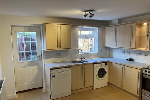 3 bedroom townhouse to rent, Kingfisher Road, Bury St. Edmunds