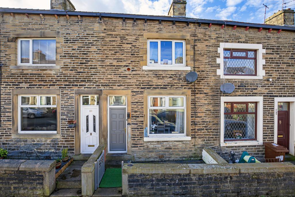Arthur Street, Barnoldswick 2 bed terraced house £135,000