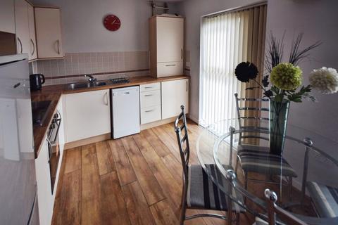2 bedroom apartment to rent, Rosedawn Close East, Hanley