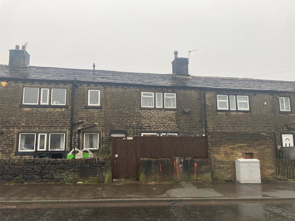 Clough Lane, Mixenden, Halifax, HX2 2 bed terraced house £60,000