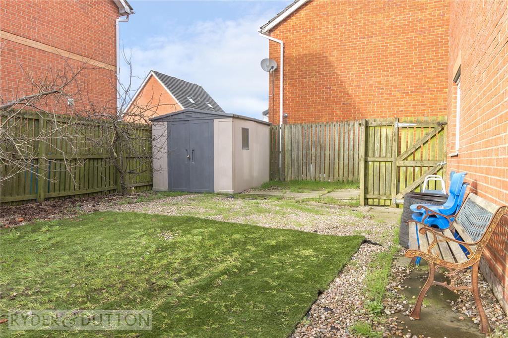 Nepaul Road, Blackley, Manchester, M9 3 bed detached house £250,000
