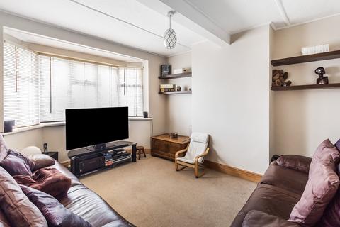 23 Merland Rise, Epsom, KT18 5RY