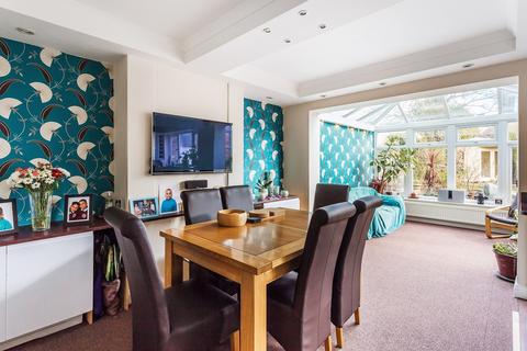 23 Merland Rise, Epsom, KT18 5RY