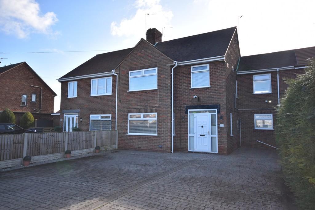 Woodland Avenue, Goole 4 bed townhouse £200,000