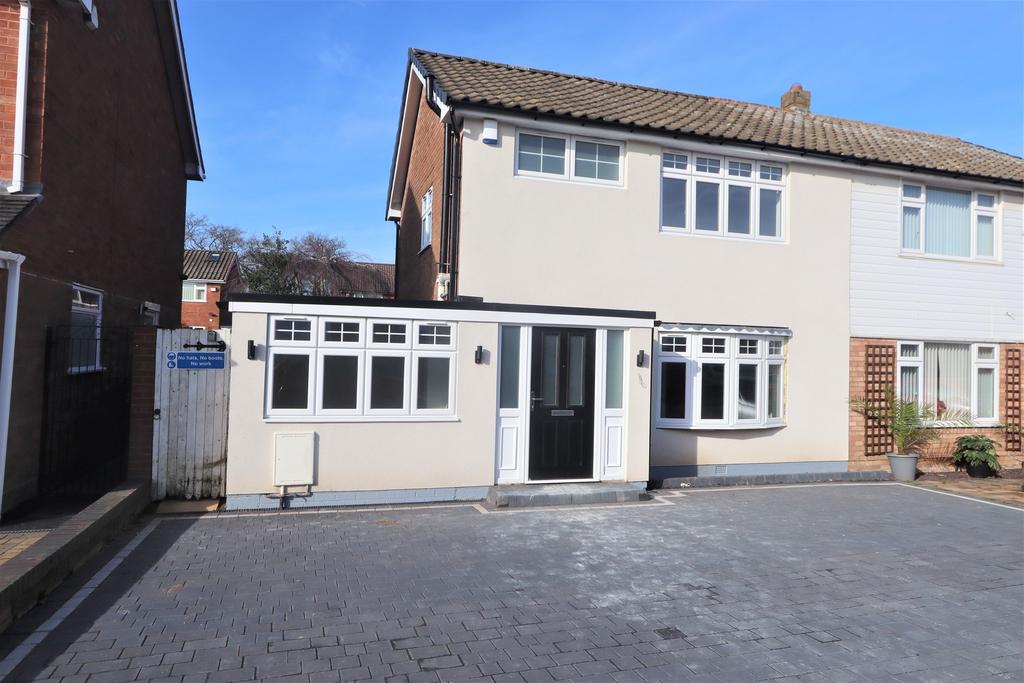 Meadow Road, Aldridge, Walsall 3 bed semidetached house £1,200 pcm