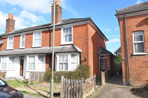 94 Kings Road, Godalming, GU7 3ES