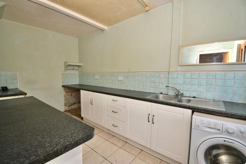 94 Kings Road, Godalming, GU7 3ES