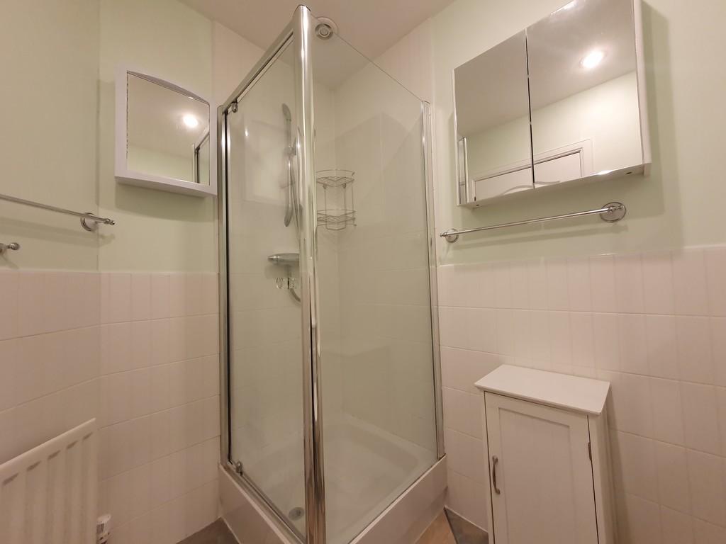 En Suite - Master Bedroom (2nd Floor)