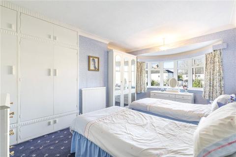 44 Broomfield, Adel, Leeds, LS16 6AF