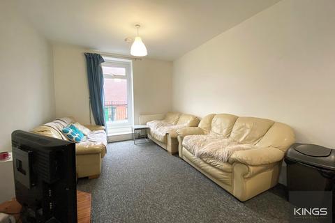 6 bedroom flat to rent, Albert Road, Southsea