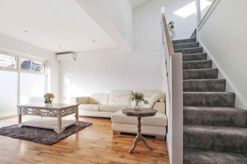 Red Lodge Road, Bexley 4 bed semidetached bungalow £500,000