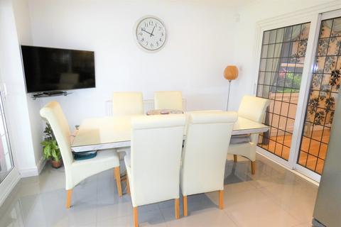 7 Orchard Avenue, Feltham, TW14 9RD