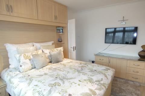 7 Orchard Avenue, Feltham, TW14 9RD