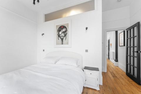 Flat 1, 13 Station Road, Epping, CM16 4HG