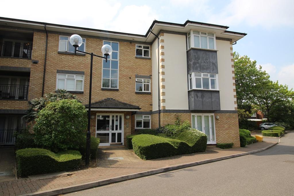 Stevenage Road, Hitchin, SG4 2 bed apartment £1,150 pcm (£265 pw)