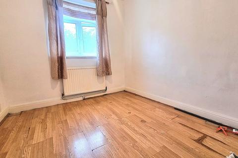 2 bedroom ground floor maisonette for sale, Harrow Weald, Middlesex