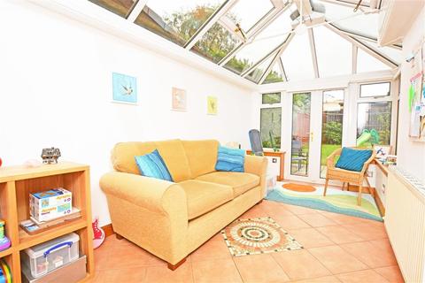 20 Drumby Crescent, Clarkston, Glasgow, G76 7HJ