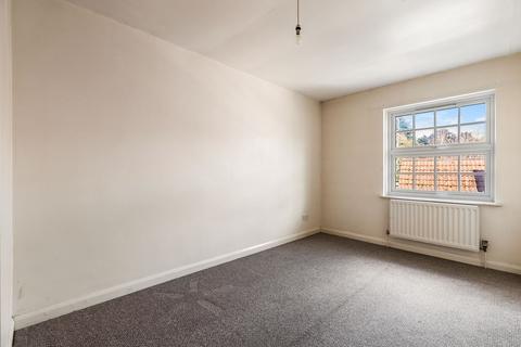 47 Charlton Green, Dover, CT16 2PS