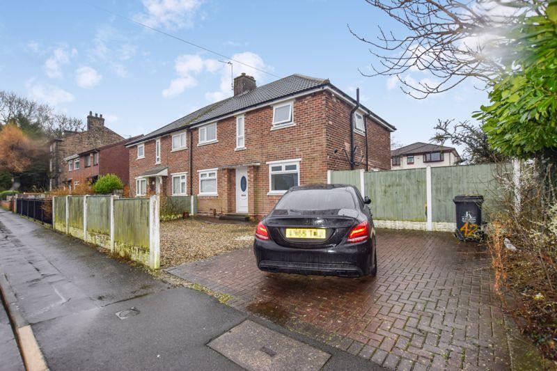 Saxon Road, Runcorn 3 bed semidetached house £200,000