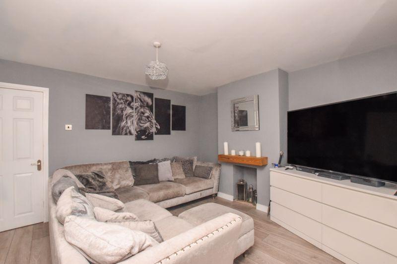 Saxon Road, Runcorn 3 bed semidetached house £200,000