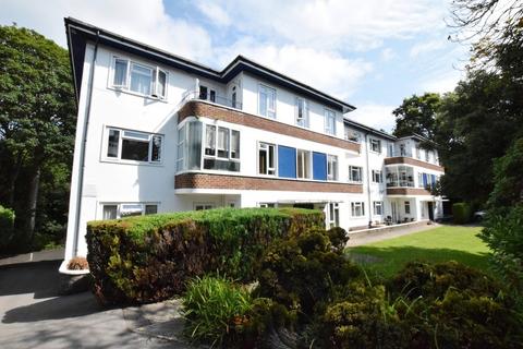 2 bedroom flat to rent, Surrey Road, Bournemouth