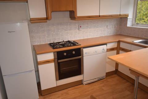 2 bedroom flat to rent, Surrey Road, Bournemouth