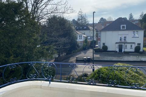 2 bedroom flat to rent, Surrey Road, Bournemouth