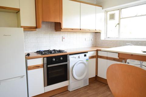 2 bedroom flat to rent, Surrey Road, Bournemouth