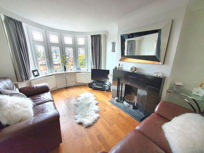 Beeches Drive, Erdington, Birmingham... 3 bed semidetached house £