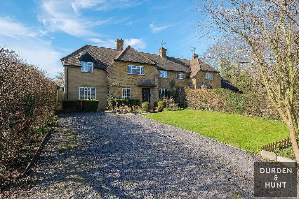 Torrells Hall Cottages, Ongar, CM5 4 bed semidetached house £800,000