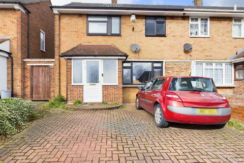 3 bedroom semi-detached house for sale - Whitby Road, Ruislip