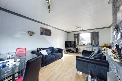 3 bedroom semi-detached house for sale - Whitby Road, Ruislip