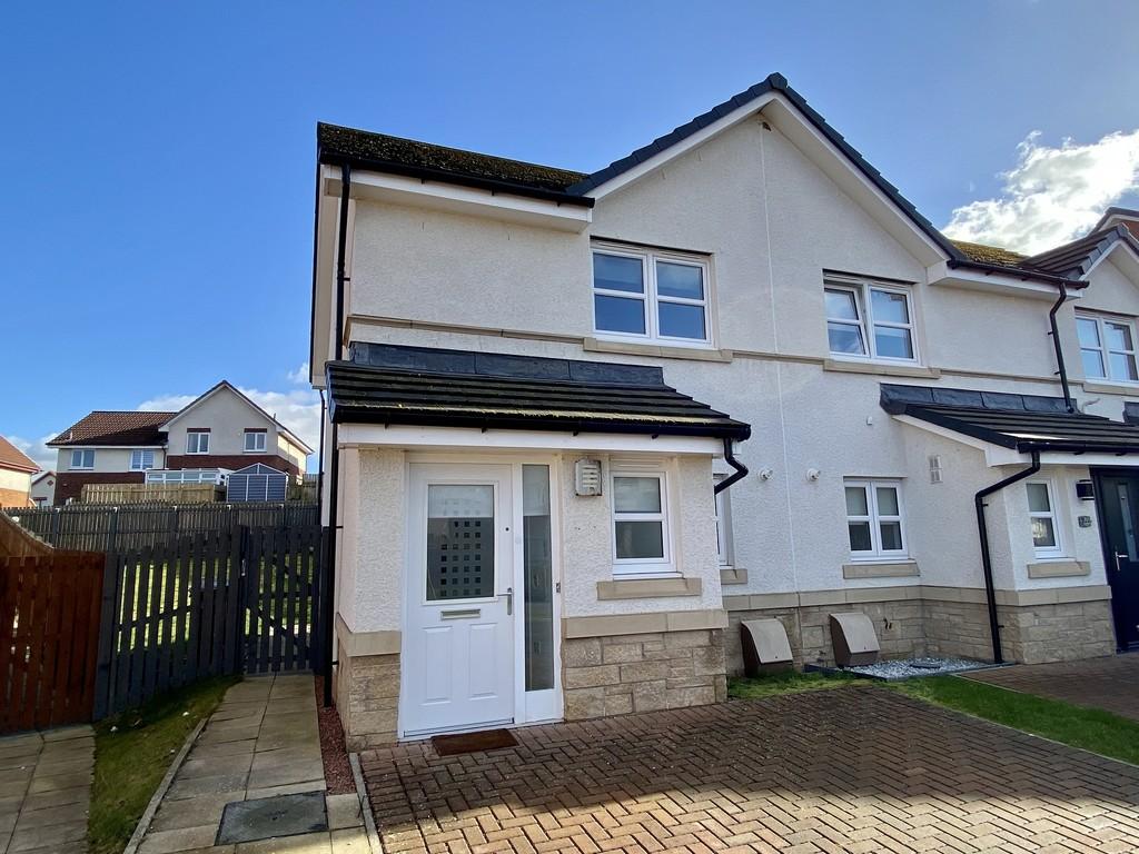 29 Clare Crescent 2 bed end of terrace house £850 pcm (£196 pw)