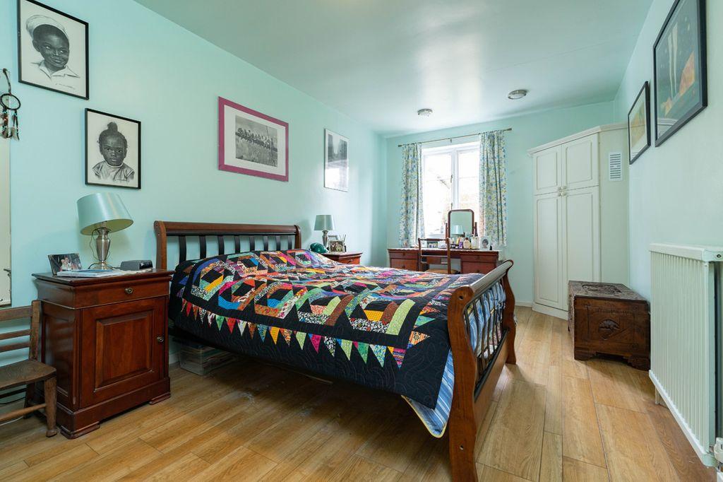 Bedroom 1 (Double with Ensuite)