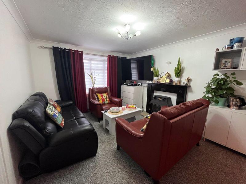 Pinehurst Park, Bognor Regis 4 bed house £1,500 pcm (£346 pw)