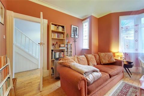 2 The Gardens, London, N8 7PL