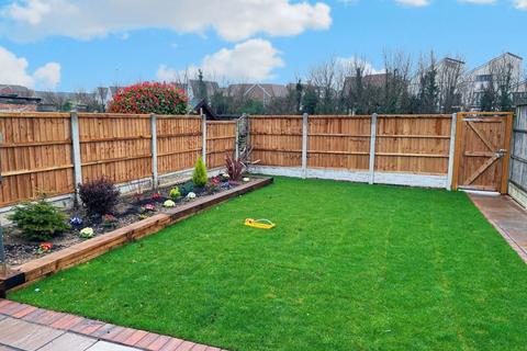 65 Martin Road, Aveley, South Ockendon, RM15 4TS