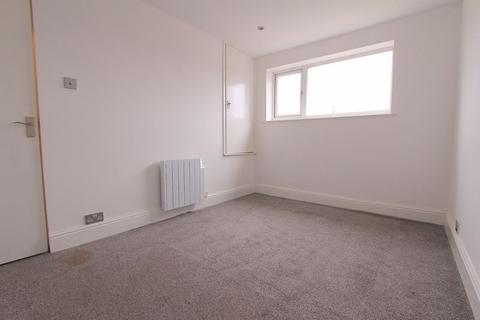 2 bedroom maisonette to rent, Stirrup Close, Walsall