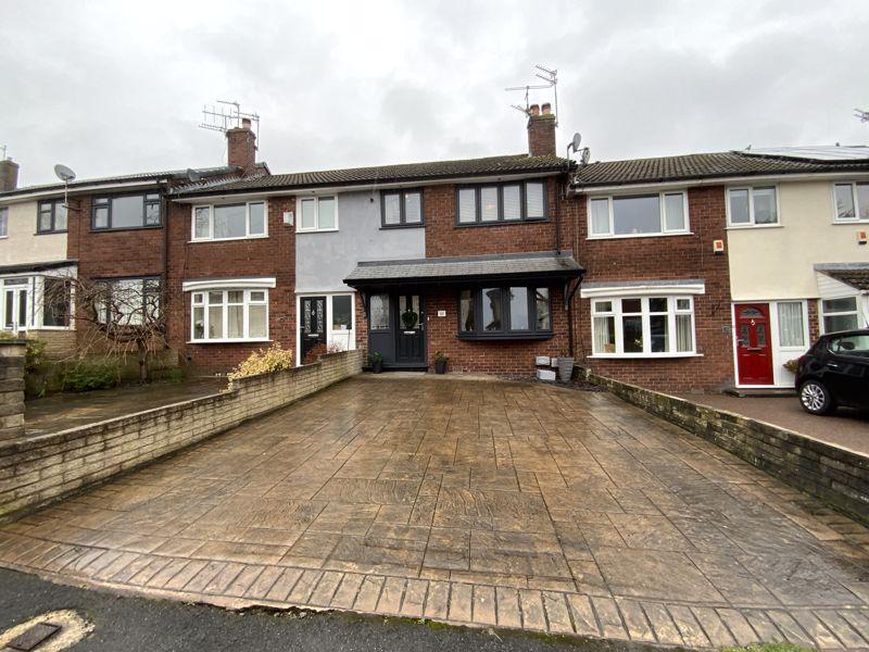 Danby Road, Newton, Hyde, SK14 3 bed terraced house for sale £230,000