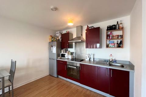 2 bedroom apartment to rent, Pilgrims Way, Salford