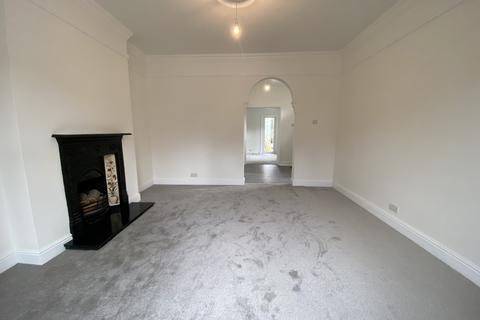 3 bedroom end of terrace house to rent, Alma Road, Windsor, SL4